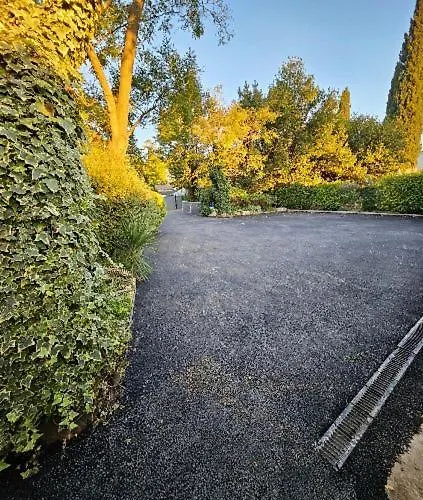 L'esquisse Taupe - Parking Clim Netflix Canal *